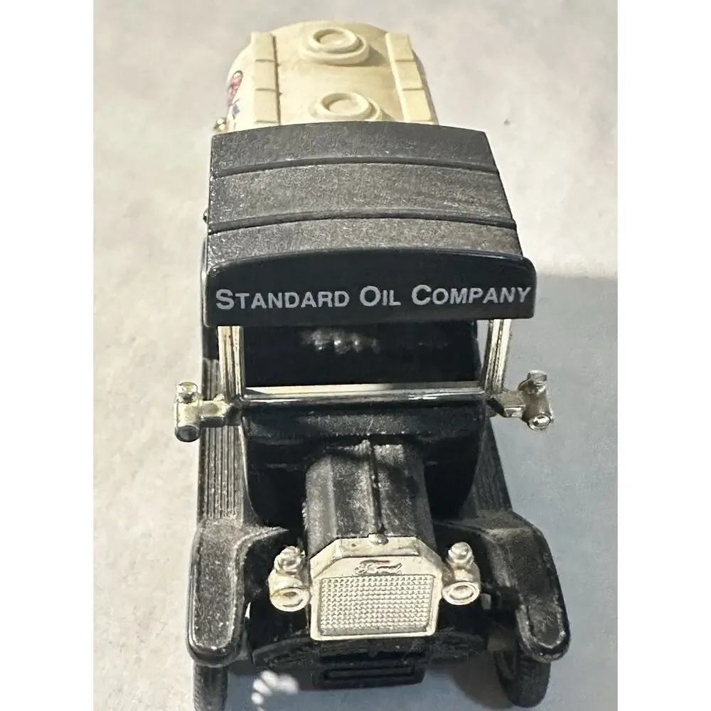 Vintage Lledo 1920 Ford Model T Red Crown Gasoline Standard Oil Chevron 3.5” 204